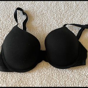Victoria Secrets Bra Solid Black Tshirt Bra
